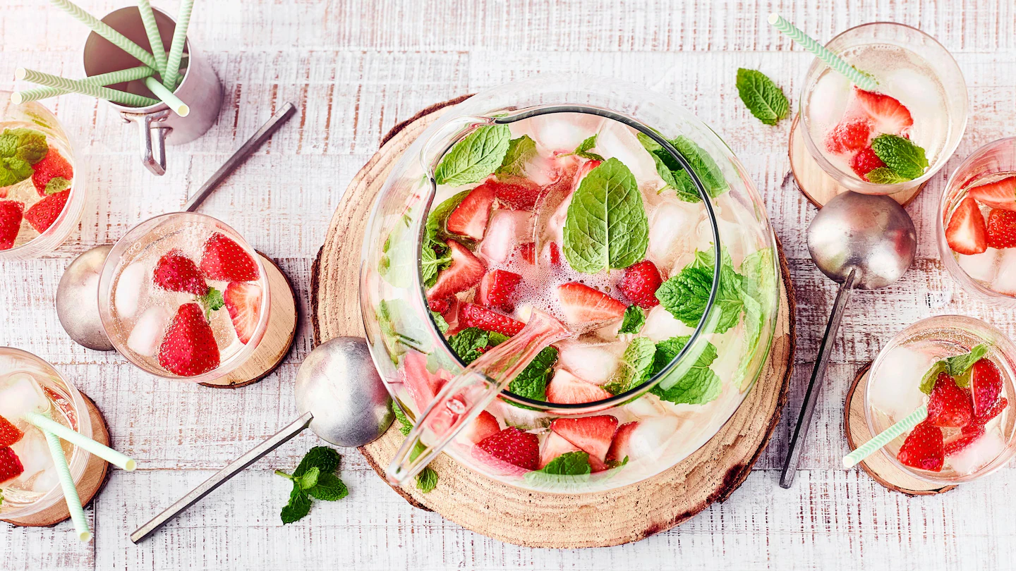 Rezeptbild Erdbeerbowle Rezeptbild Erdbeerbowle