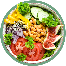 Salatbowl Bunte Salatschale mit Kichererbsen und Gemüse